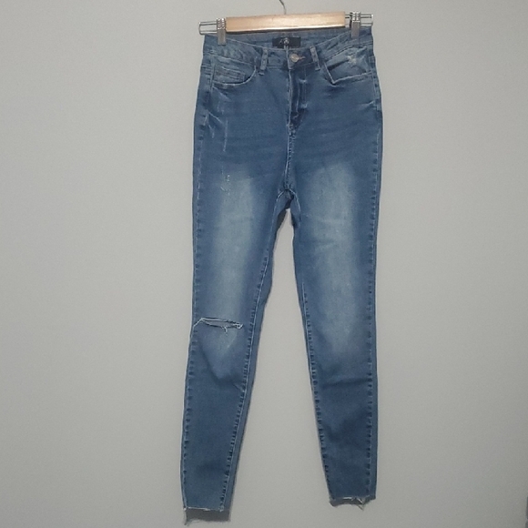 Misguided Jeans Womens Size 6 Blue Distressed Ripped Holes - Picture 1 of 13